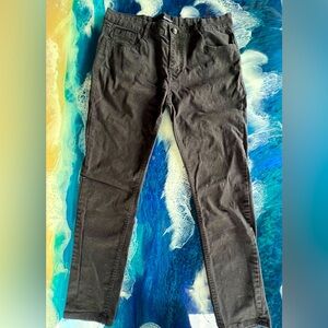 Men’s Skinny Fit Stretch Jean belt loops Color Black Size 36W